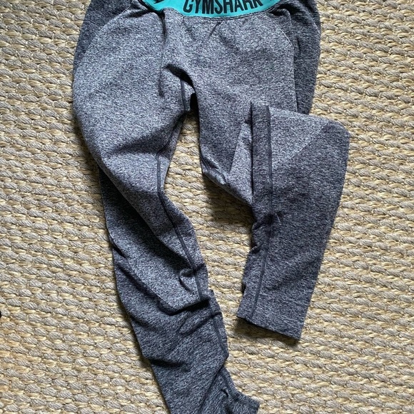 GYMSHARK leggings size M - Picture 2 of 5